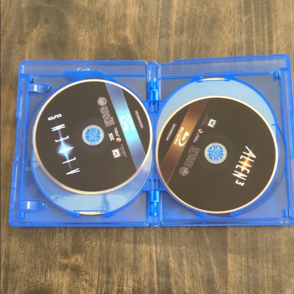 Alien Quadrilogy BluRay DVD - Picture 2 of 3
